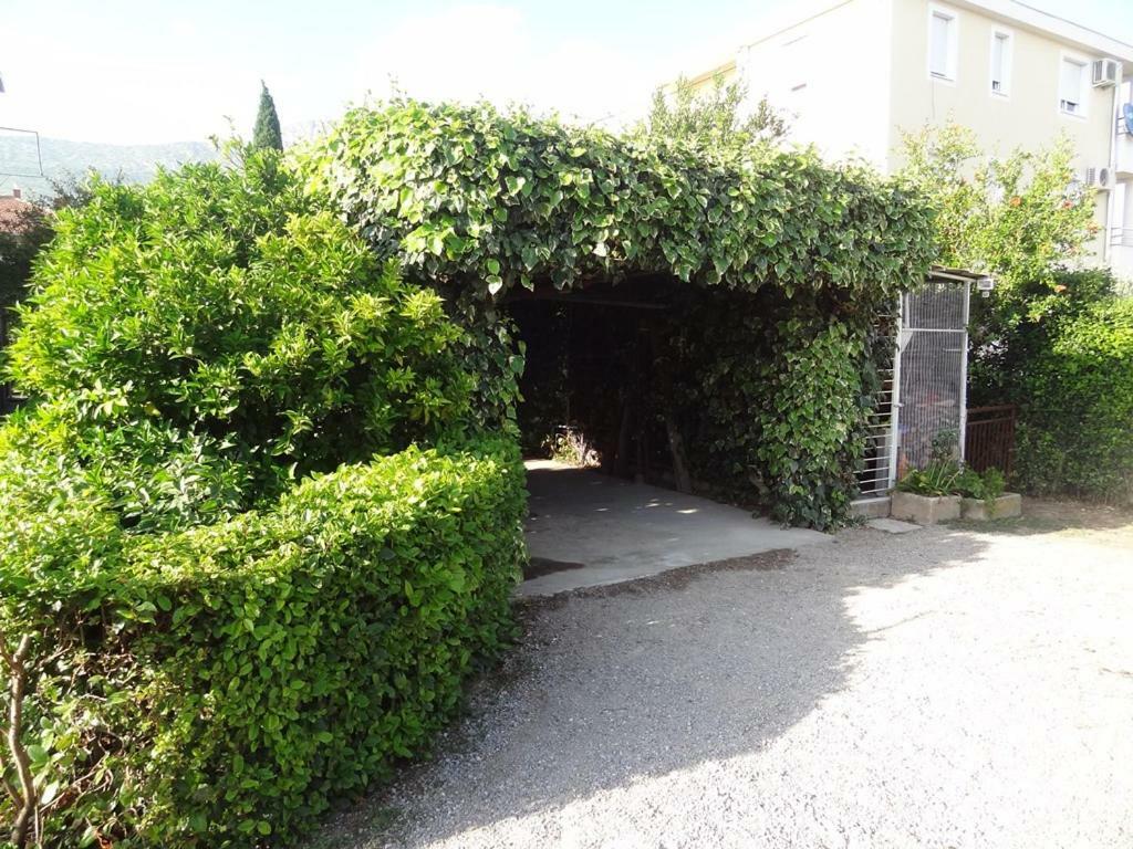 Apartment Bezic Kaštela Esterno foto