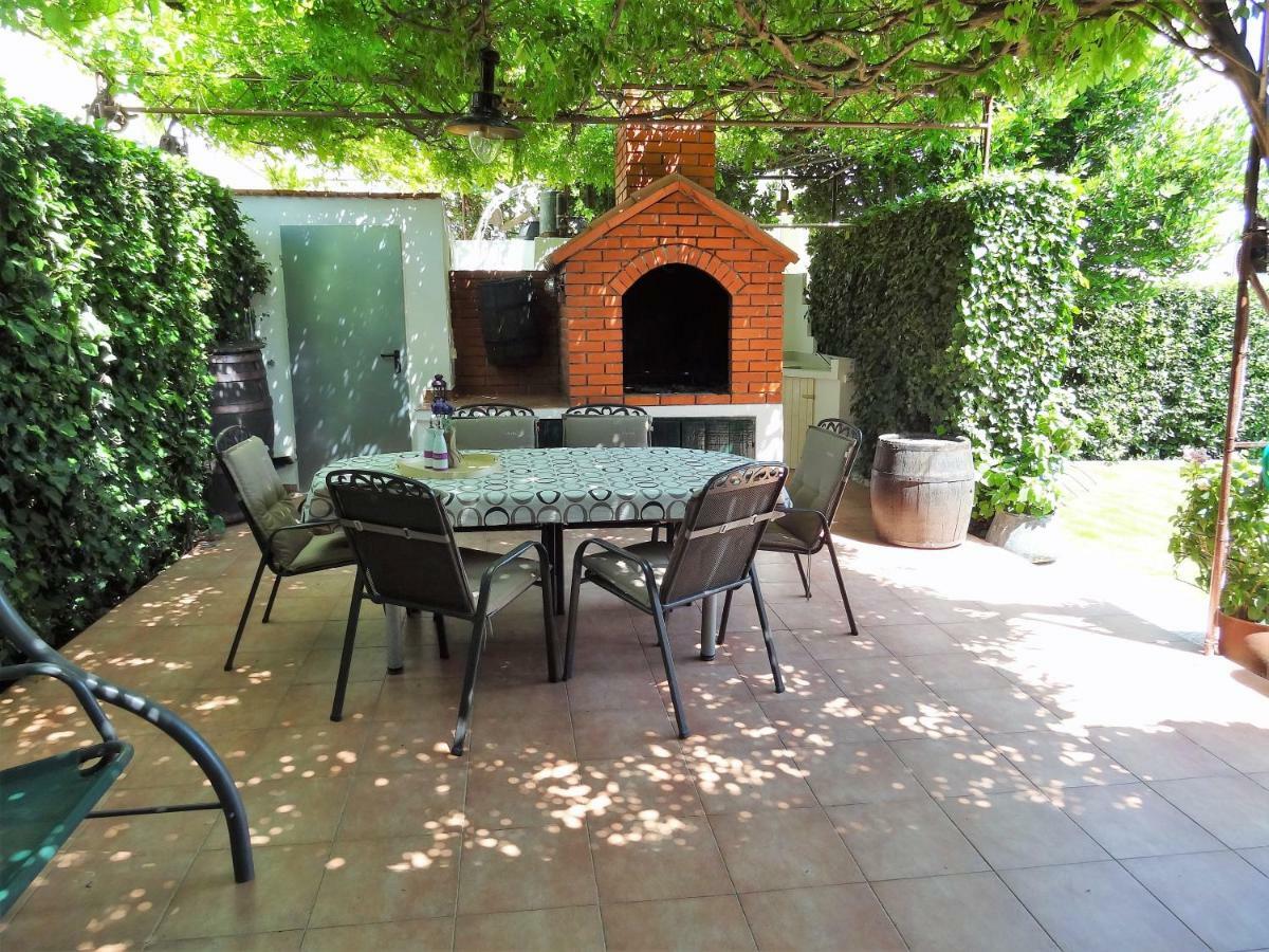Apartment Bezic Kaštela Esterno foto