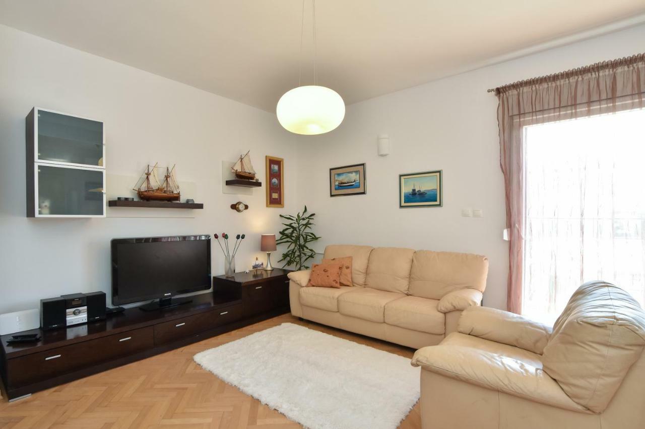 Apartment Bezic Kaštela Esterno foto